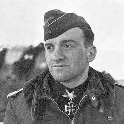 Hans Ulrich Rudel fue un as de la Luftwaffe que luego de la guerra se instaló en la Argentina
