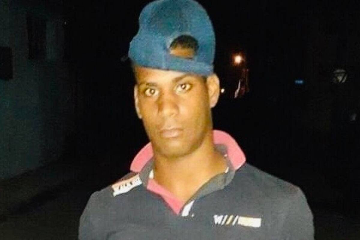 Hansel Ernesto Hernández Galiano, de 27 años, habría robado piezas y accesorios de un paradero de ómnibus, por lo que fue perseguido por la policía
