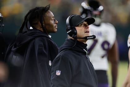 Harbaugh espera que Jackson regrese tras gran victoria de Huntley: "Si Lamar está listo, jugará"