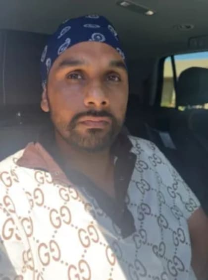 Harjinder Singh contaba con una licencia de conducir emitida por el Departamento de Vehículos Motorizados de California