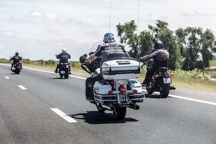 Harley Davidson Ultra Limited en la caravana rumbo a Capitán Sarmiento