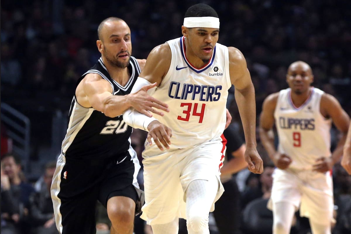 Harris fue determinante en el cierre del juego y Manu tuvo una noche discreta