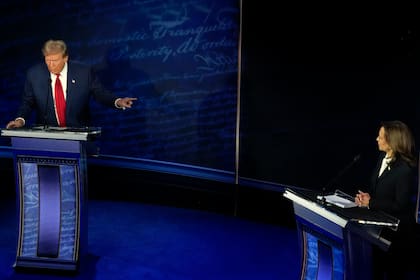 Harris y Trump miran con especial atención el comportamiento de los votantes en los siete estados bisagra (AP Foto/Alex Brandon, Archivo)