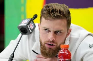El Super Bowl tiene ídolo antiwoke: el pateador solitario que ya no es anónimo