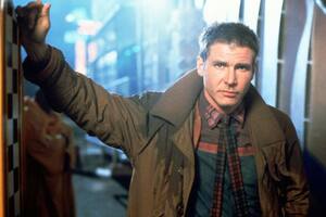 Harrison Ford tenía 40 años cuando se estrenó Blade Runner, en 1982