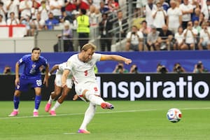 Harry Kane pone en ventaja a Inglaterra ante Croacia con un penal que tuvo que ejecutarse dos veces