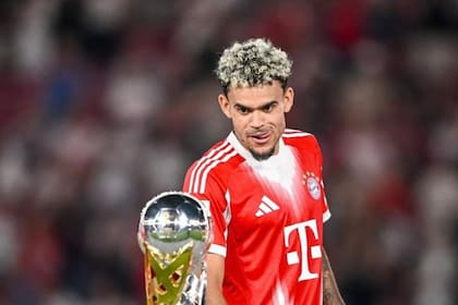 Harry Kane elogia a Luis Diaz durante la Supercopa de Alemania (Instagram @luisdiaz19_)