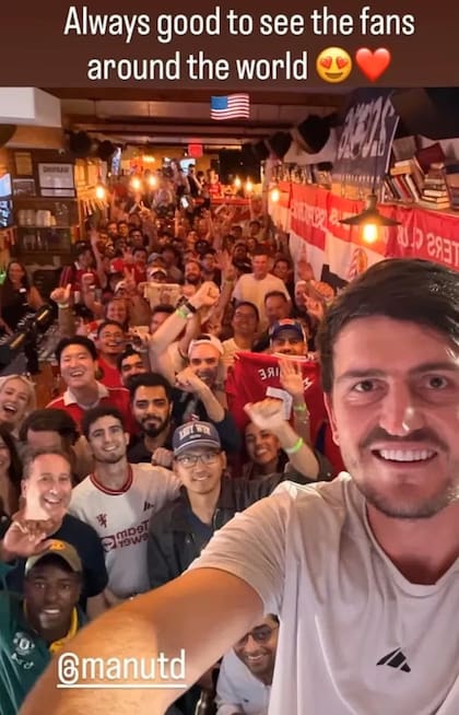 Harry Maguire también aprovechó para reunirse con hinchas de Manchester United en Nueva York