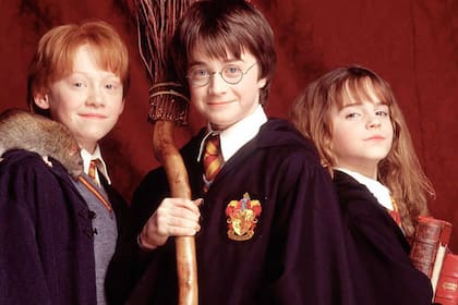 Harry Potter y la piedra filosofal fue el primer lanzamiento de la saga