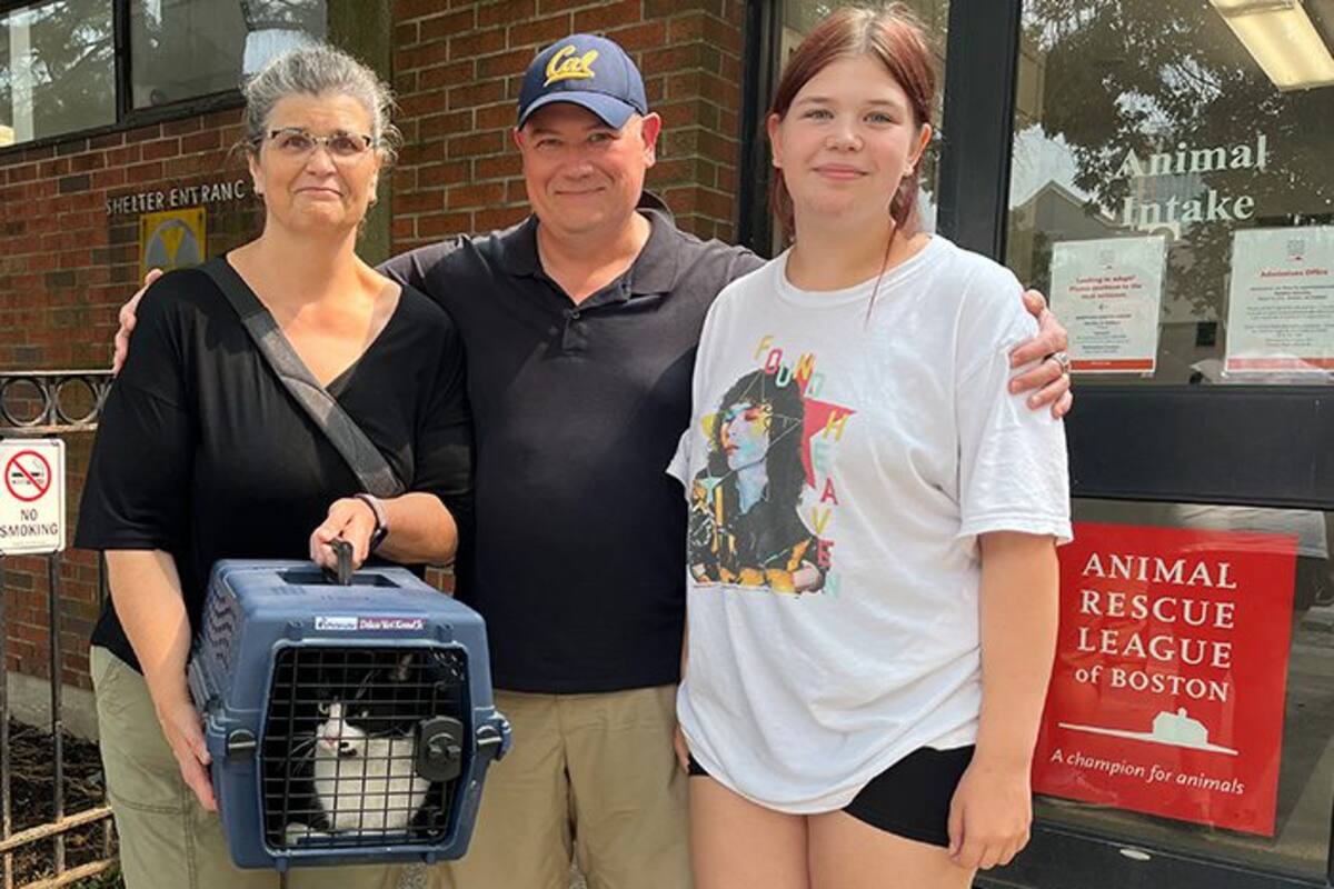 Harry se reunió con los Lafleur después de 3 semanas y un viaje de 16 kilómetros