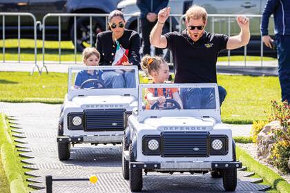 Harry y Meghan Markle se mostraron distendidos y sin ocultarse en los juegos Invictus, en La Haya, Holanda, la semana pasada