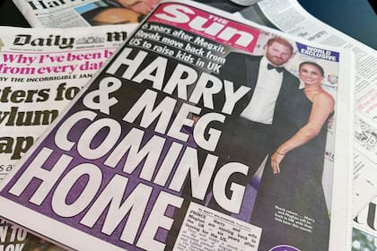 Los medios de prensa británicos se hicieron eco del regreso en sus tapas. Una encuesta de YouGov reflejó que el 33 por ciento está en contra de la vuelta y el 21 se mostró
favorable. Desde el Megxit, Harry y Meghan
son los integrantes menos populares de la familia real, sólo por encima de Andrés Mountbatten-Windsor