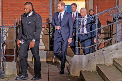 En enero, Harry deja los tribunales en medio del juicio que le hizo a Associated Newspapers por prácticas ilegales y espionaje masivo para obtener información privada entre 1993 y 2018