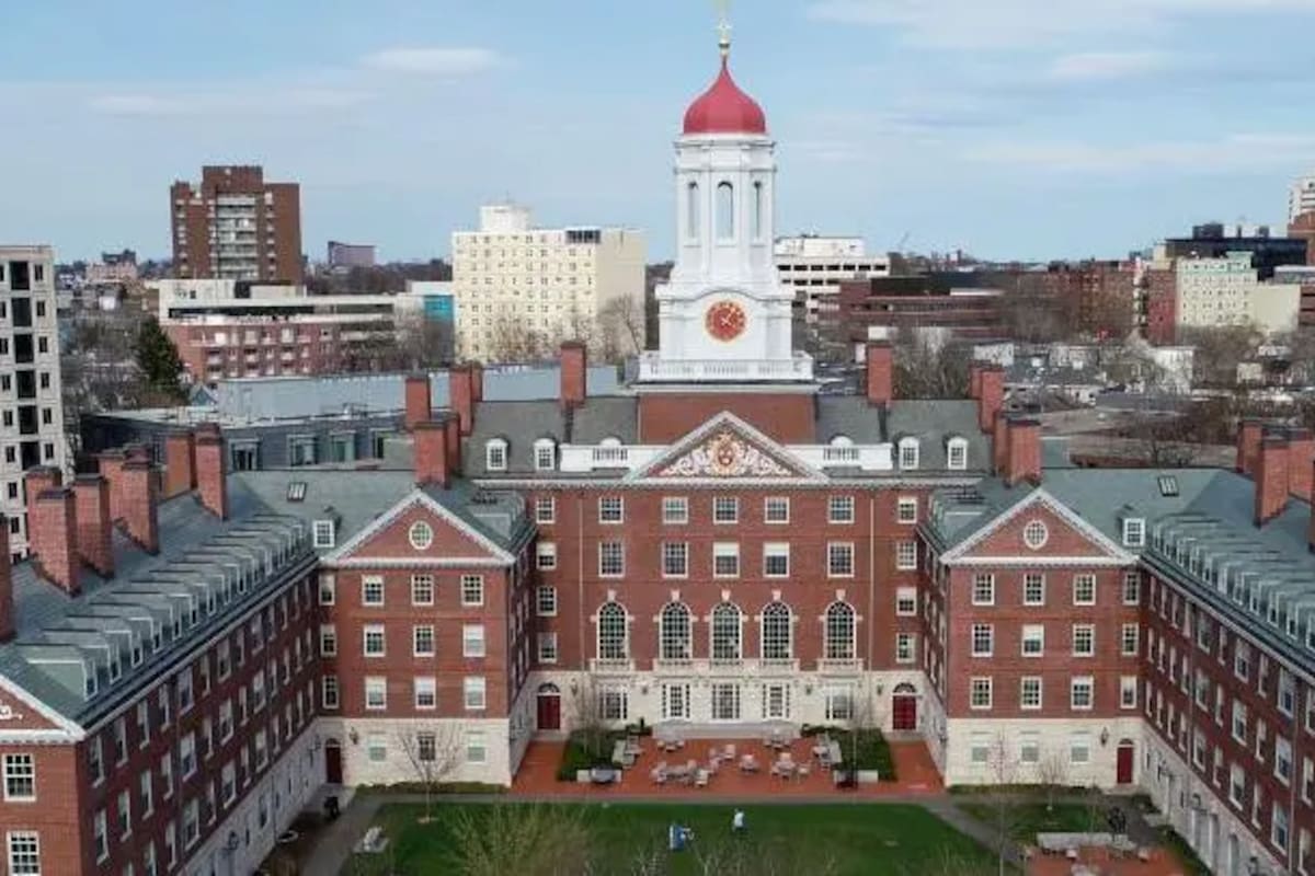 Harvard tiene un patrimonio superior al PIB de Bolivia, Paraguay o varios países centroamericanos
