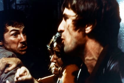 Harvey Keitel, Amy Robinson y Robert De Niro en Calles salvajes (1973), de Martin Scorsese