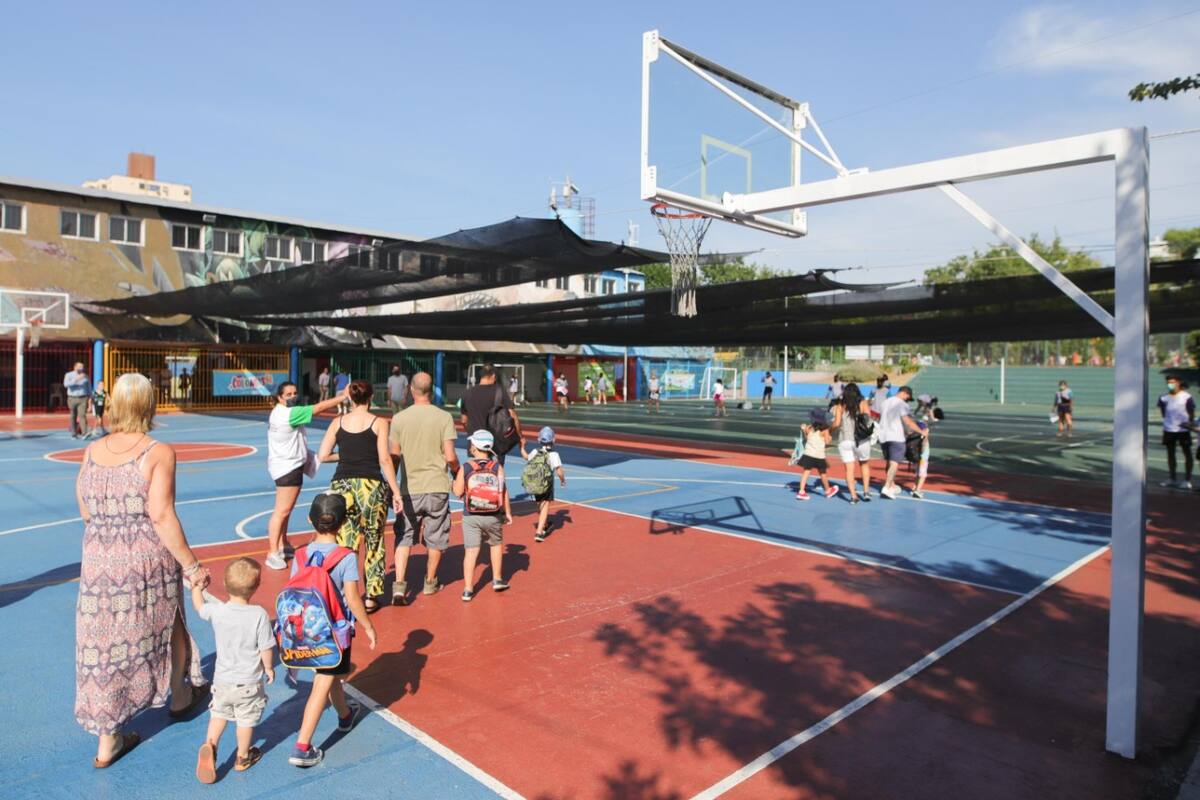 Hasta el 31 de enero, de lunes a viernes y de forma gratuita, los chicos ya inscriptos, de 4 a 12 años, podrán concurrir a las colonias que organiza la subsecretaría de Deportes del gobierno porteño