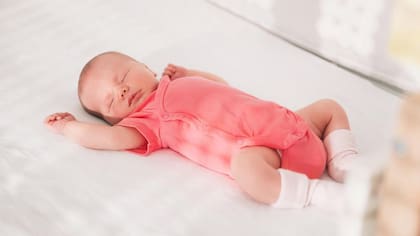 Hasta los seis primeros meses de vida, la vacuna reduce el riesgo de que el recién nacido desarrolle formas graves de la enfermedad