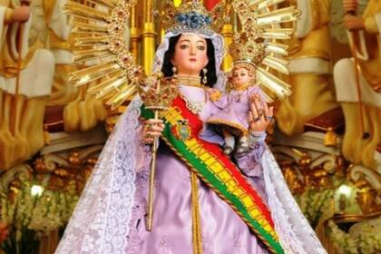 Hasta mañana continúan los festejos por el día de la Virgen de Urkupiña