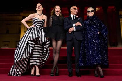 Hathaway, Blunt, Tucci y Streep en el estreno de El diablo viste a la moda 2