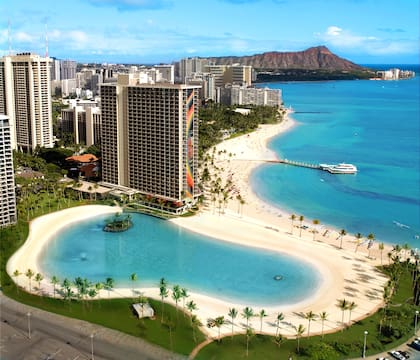 Hawaii se encuentra al final de la lista, con una cantidad mayor a los 200.000 dólares