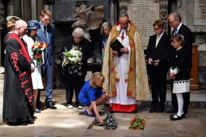 Hawking murió el 14 de marzo de 2018 a los 76 años y tuvo un emotivo funeral, además de numerosos tributos