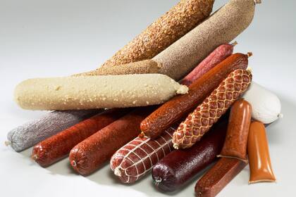 Hay alerta en la industria por los largos plazos para el pago a los proveedores internacionales de envases, tripas y aditivos