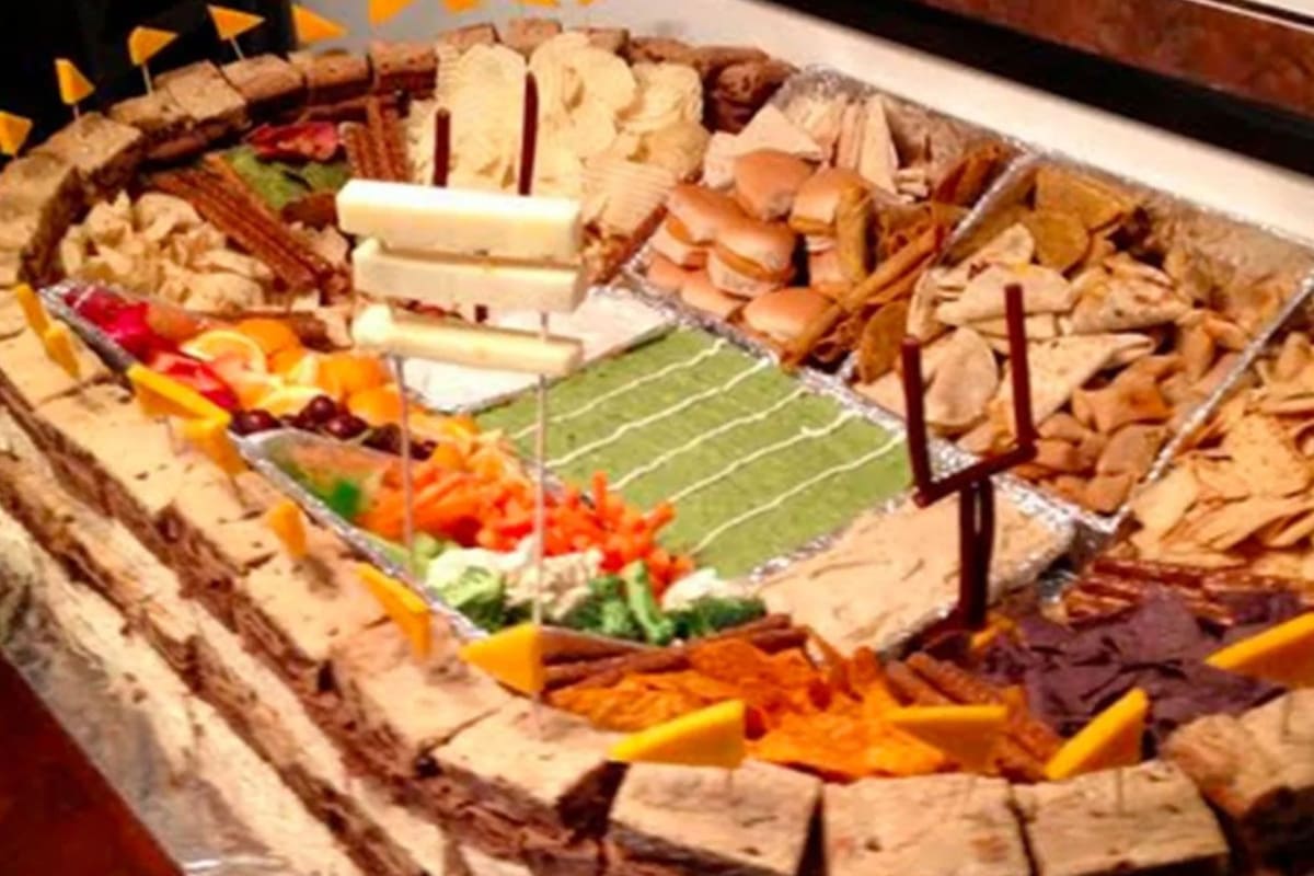 Hay comidas que tendrán descuentos importantes en la noche del Super Bowl (Archivo)