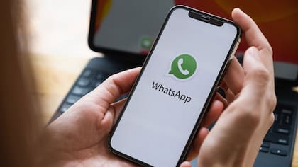 Hay herramientas externas que prometen ayudarte a pasar desapercibido, pero recuerda que usarlas puede implicar riesgos para tu seguridad y privacidad. Por lo que Meta no recomienda su uso