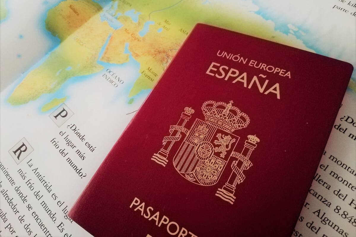 Hay más de 400 mil expedientes de argentinos en el Consulado de Buenos Aires.