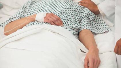 Hay médicos que creen que la conciencia de las personas abandona el cuerpo durante las experiencias cercanas a la muerte de un modo que la neurociencia es incapaz de explicar