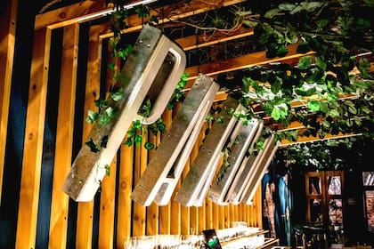 Hay muchas delicias para picotear y acompañar los ricos tragos de Parque Bar