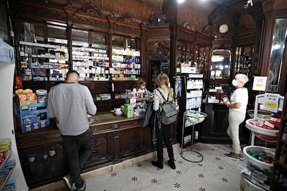 "Hay muchas farmacias que no están pudiendo sostener los plazos de pagos en el actual contexto", plantean desde el Colegio de Farmacéuticos de la Provincia de Buenos Aires