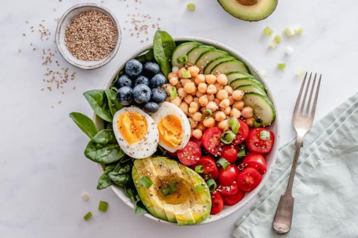 Hay muchos factores -como el género, tu tamaño o la edad- que influyen en el tamaño de la porción ideal para cada persona