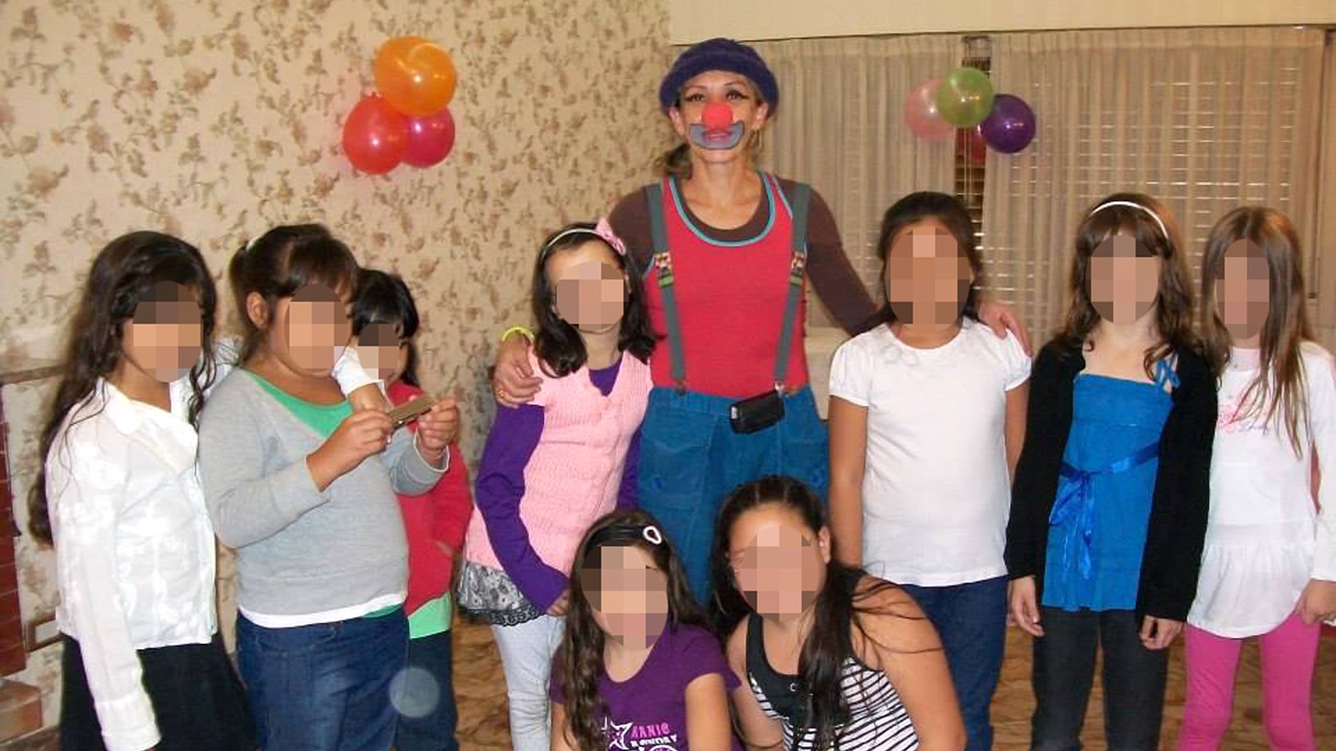 Hay muy pocas fotos nítidas de Claudia Ferro, quien desapareció a fines de 2016 y se dedicaba a animar fiestas infantiles