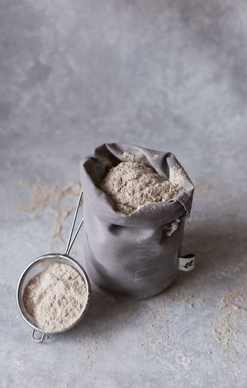 Hay para elegir una veintena de opciones de cereales y frutos para elaborar harinas