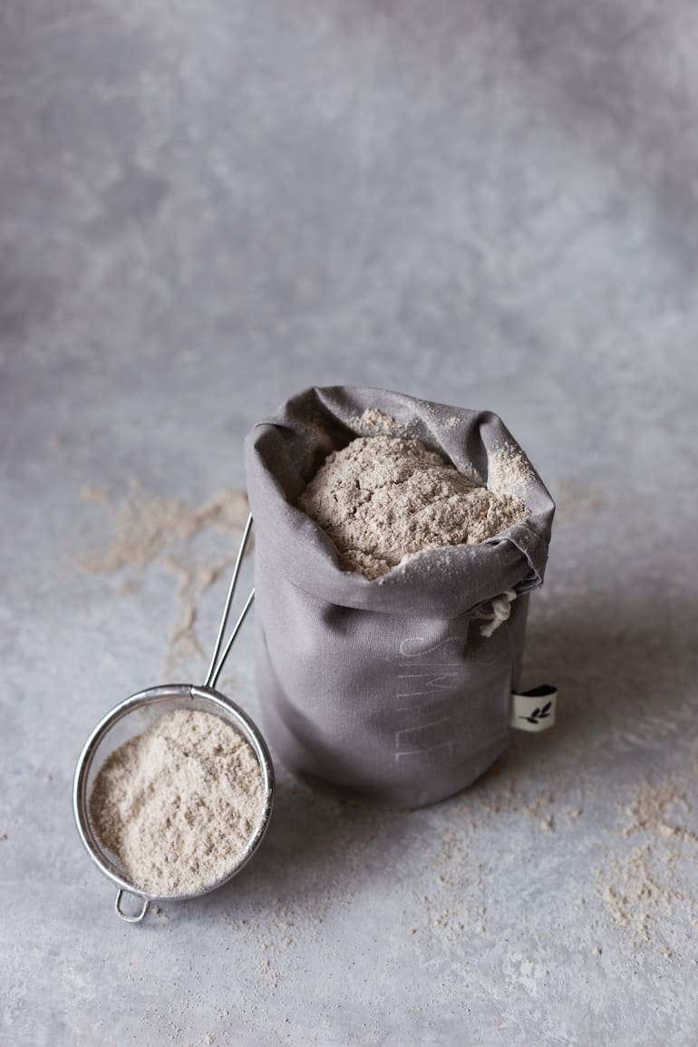 Hay para elegir una veintena de opciones de cereales y frutos para elaborar harinas