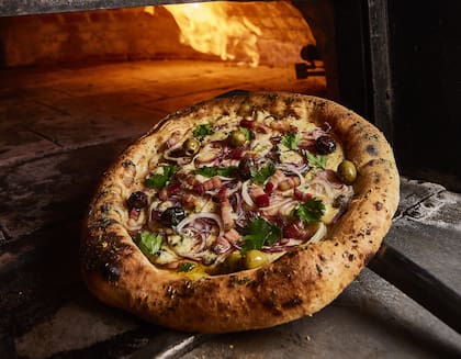 Hay pizzas más tradicionales y también más gourmet