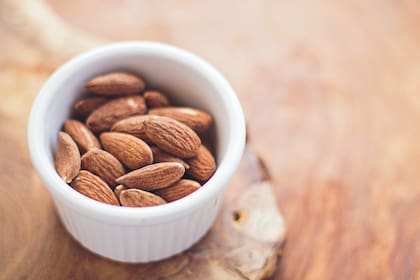 Hay que asegurarse que los alimentos no contengan oxalato, un compuesto químico que tienen algunas plantas y que inhibe la asimilación del calcio