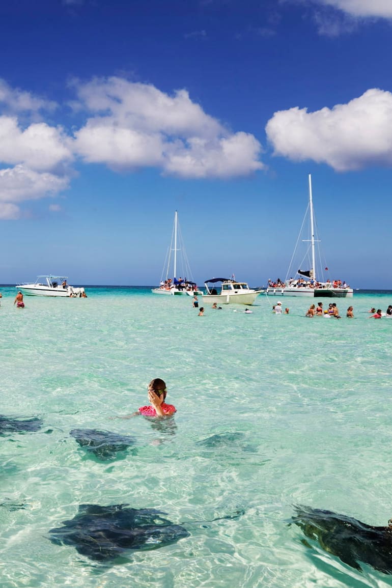 Hay que cuidarse mucho en destinos del Caribe del sol y el agua que se consume y no es potable