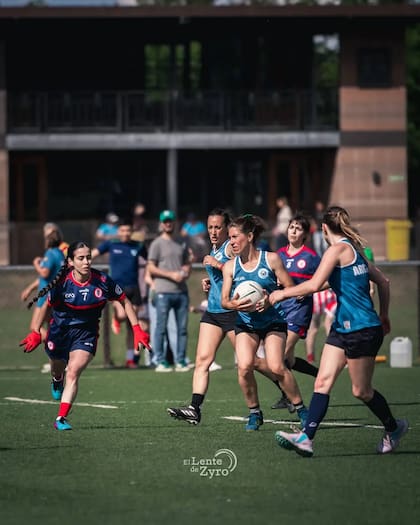 Hay solo dos equipos femeninos en el país (Foto: @hurlingclub.gaelicos)