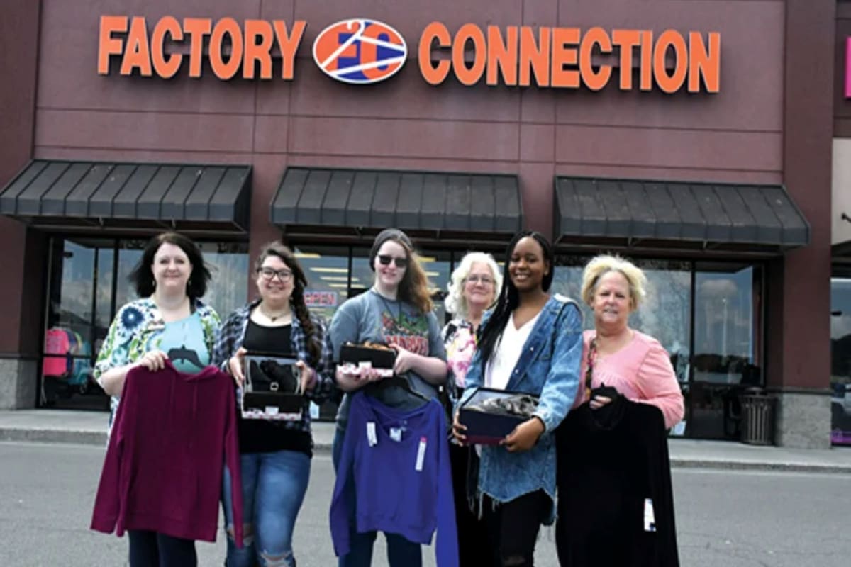 Hay tiendas que sobresalen del resto por su calidad y también por los descuentos que ofrecen a sus clientes. Este es el caso de Factory Connection (Imagen de Elizabeththon)