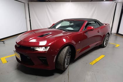 Hay tres Chevrolet Camaro en el catálogo