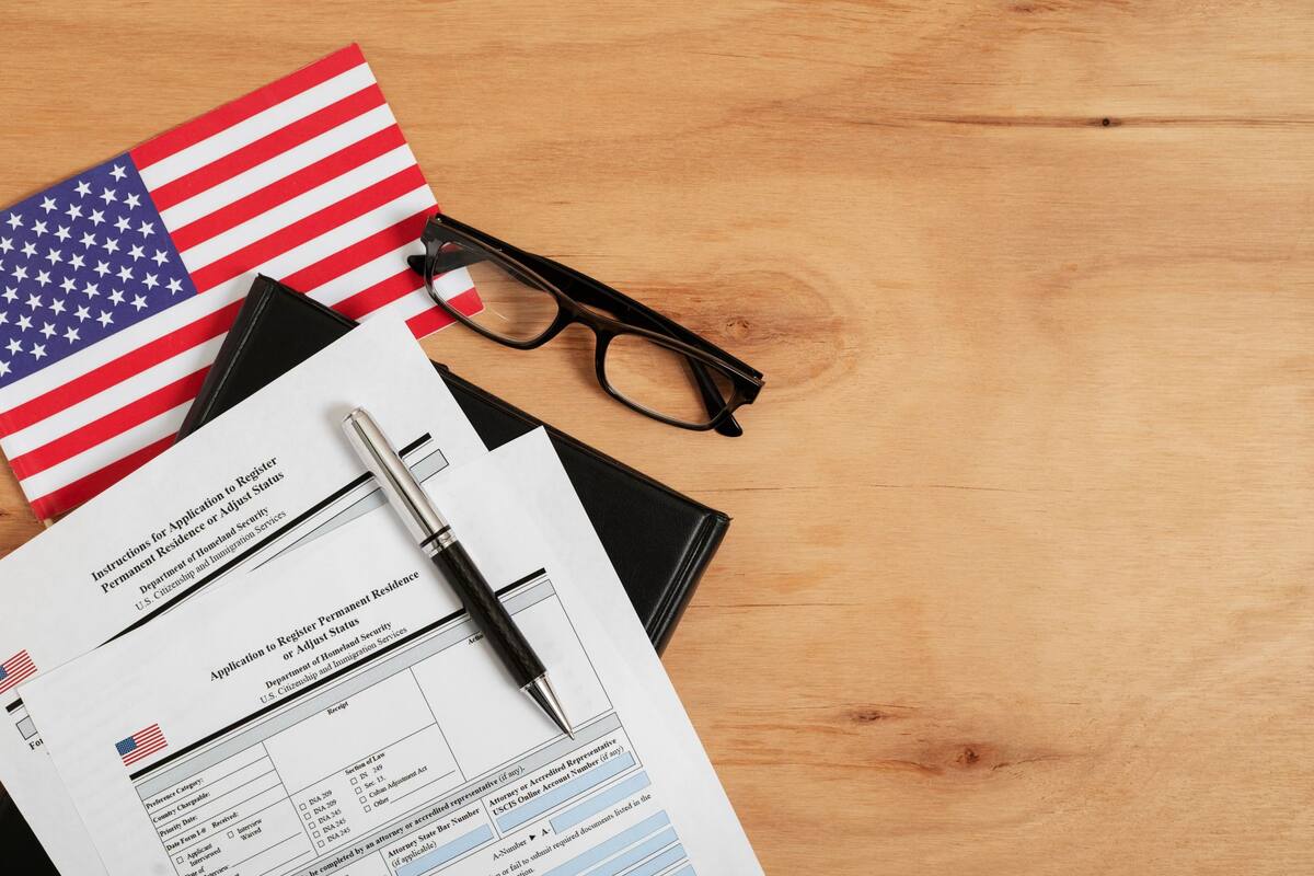 Hay un período importante entre el trámite de la naturalización y el vencimiento de la green card