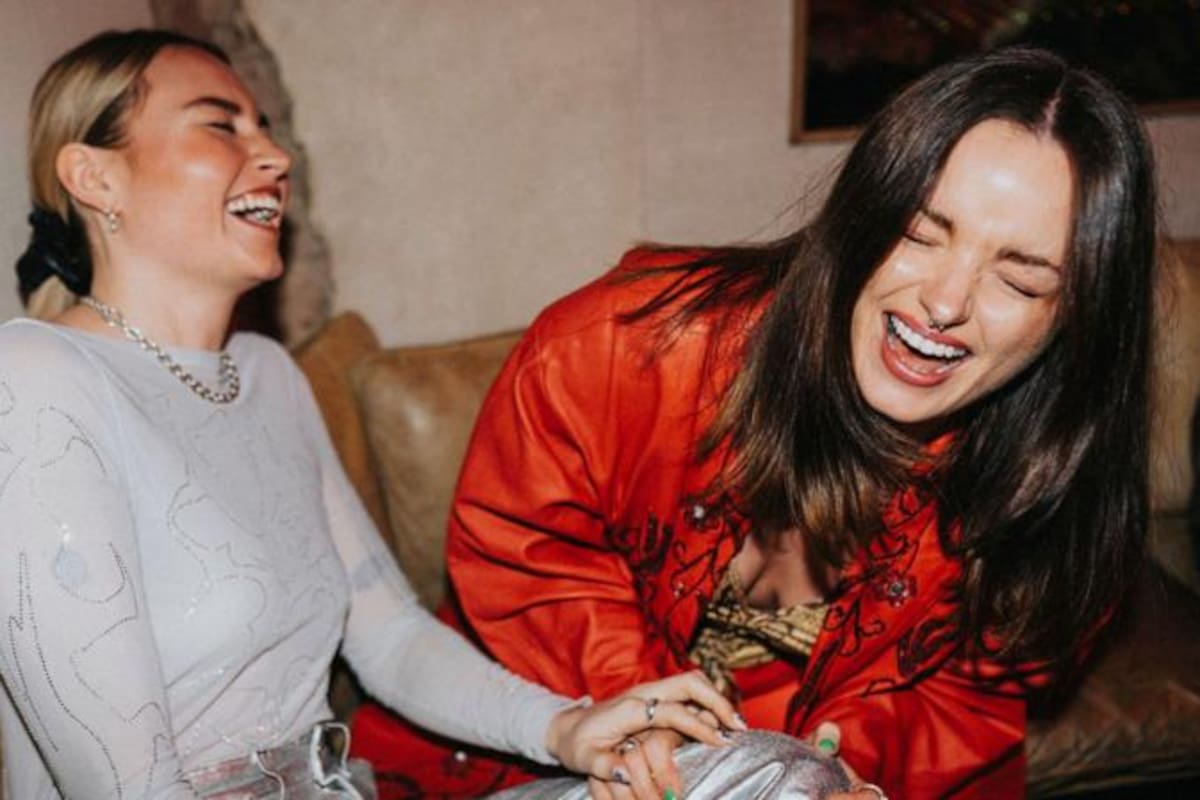 Hay una explicación científica para las personas que se ríen en situaciones incómodas.