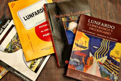 Hay varios diccionarios para entender la jerga popular rioplatense