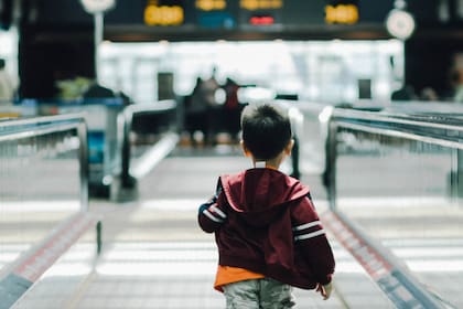 Hay varios puntos que deben considerarse al momento de viajar con niños