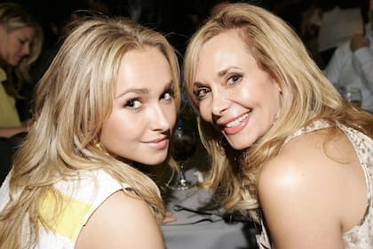 Hayden Panettiere y su madre, Lesley Vogel, quien al comienzo de su carrera fue su representante, vivieron momentos personales de distanciamiento