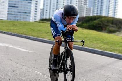 "He preparado esta competencia tres meses (...) y que me digan esto, me destroza", expresó el deportista