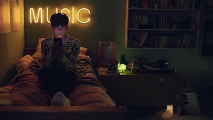 Heartstopper está basada en el homónimo libro de la autora británica Oseman