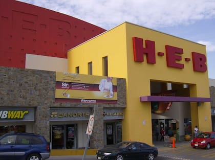HEB llega a Texas con un supermercado de grandes dimensiones